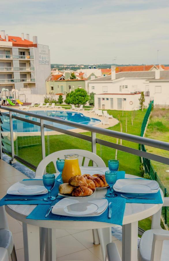 Alojamentos Campo & Mar-T2 Com Piscina São Martinho do Porto Dış mekan fotoğraf
