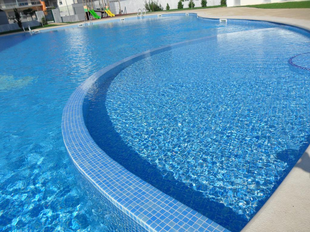 Alojamentos Campo & Mar-T2 Com Piscina São Martinho do Porto Oda fotoğraf